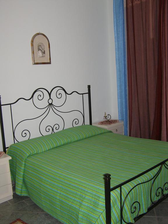 B&B Casa Dei Mille Pizzo (Calabria) Quarto foto